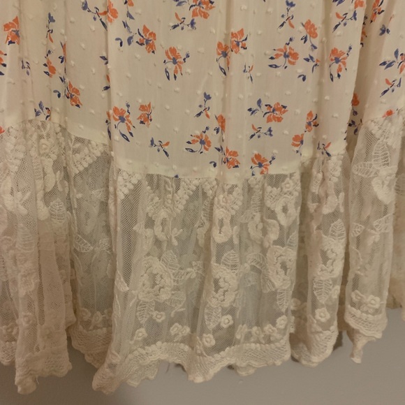 Altar’d State Top - Picture 5 of 7